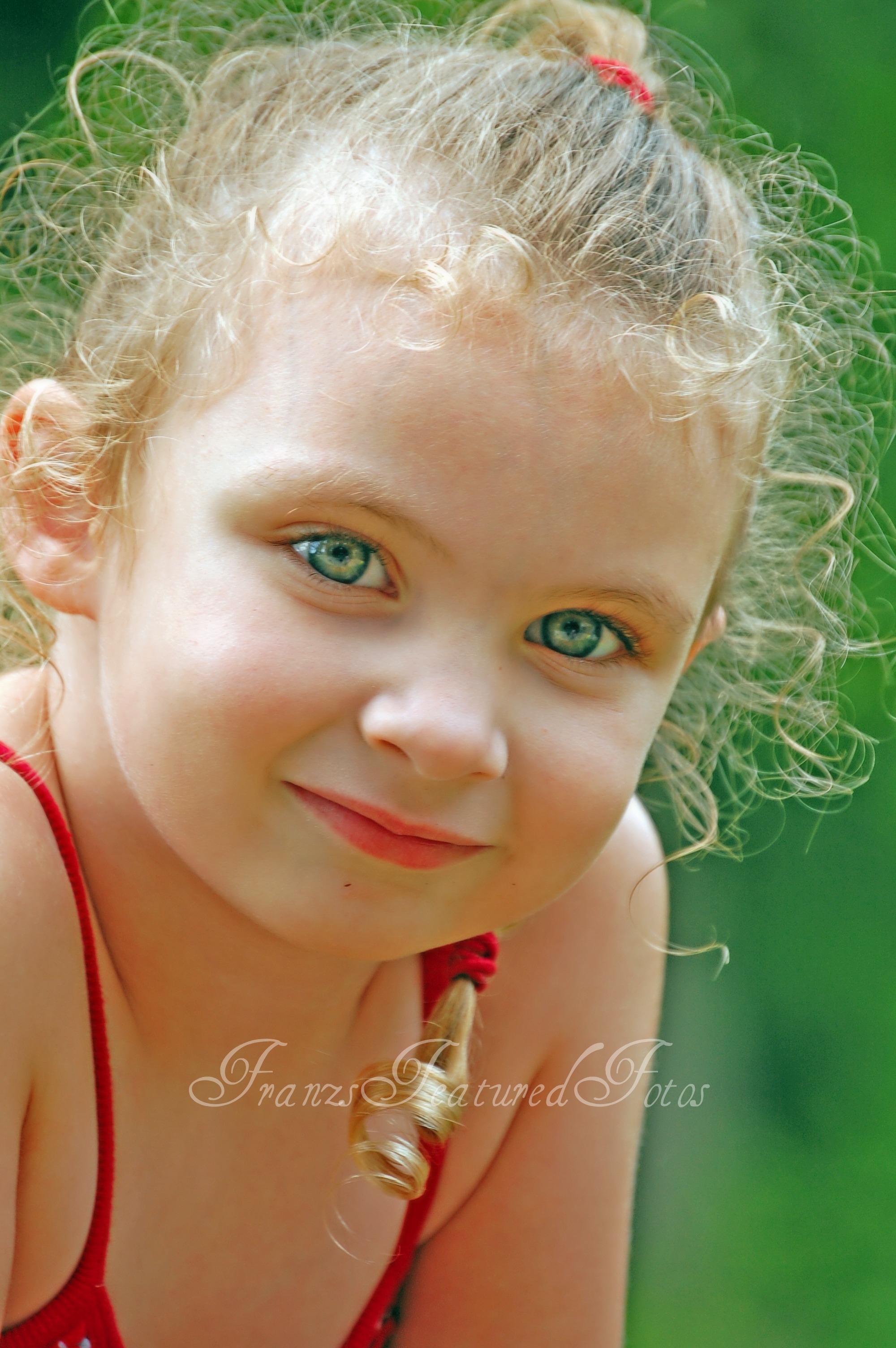 Download this Pretty Little Girls... picture